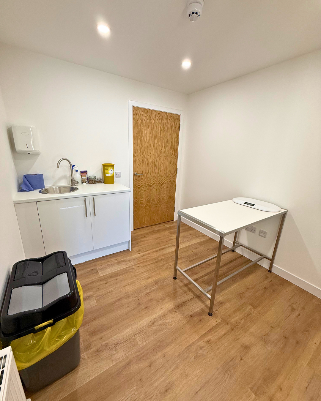 Almond Vet Care consultation room